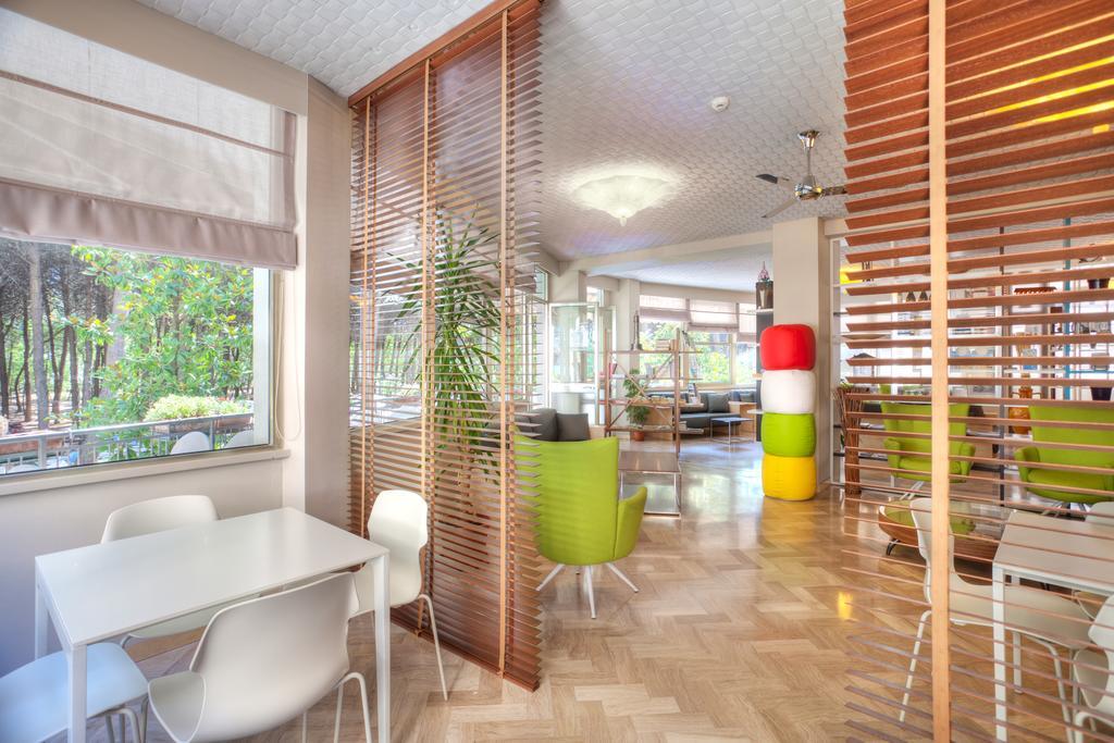 Hotel Antares Cervia Kültér fotó