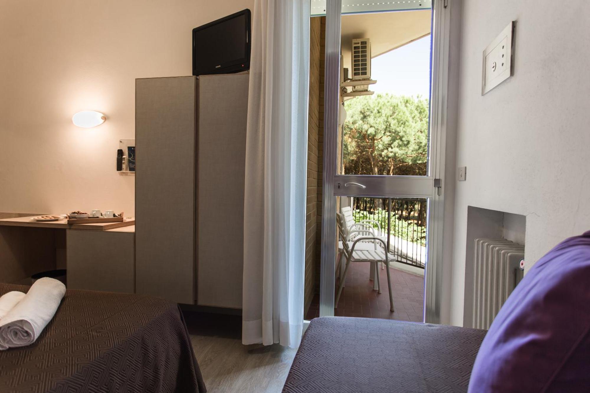 Hotel Antares Cervia Szoba fotó